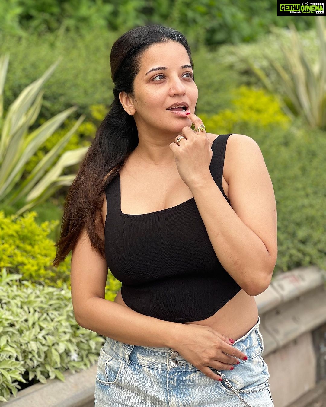 Antara Biswas Instagram - Basic… #nomakeup sometimes… Just Pose 💕… 📸: @deepakpathak663