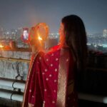 Antara Biswas Instagram - Such An Amazing Feeling… 🙏🙏… Blessed To Have You @vikrant8235 in my Life ❤️… #HAPPYKarwachauth 🙏… #longdistance #hubby #loveyou Thank You @deepakpathak663 for capturing me every moment… #greatsupport