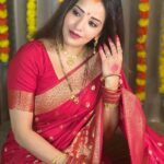 Antara Biswas Instagram - Such An Amazing Feeling… 🙏🙏… Blessed To Have You @vikrant8235 in my Life ❤️… #HAPPYKarwachauth 🙏… #longdistance #hubby #loveyou Thank You @deepakpathak663 for capturing me every moment… #greatsupport