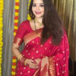 Antara Biswas Instagram - Such An Amazing Feeling… 🙏🙏… Blessed To Have You @vikrant8235 in my Life ❤️… #HAPPYKarwachauth 🙏… #longdistance #hubby #loveyou Thank You @deepakpathak663 for capturing me every moment… #greatsupport