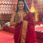 Antara Biswas Instagram – Shubho Bijoyar Priti Shubheccha 🙏🙏🙏… HAPPY DUSSEHRA 🙏🙏…. 

#happydussehra #shubhobijoya #durgapuja2023 #metadurgapujasquad #northbombaysarbojanindurgapuja North Bombay Durga Puja