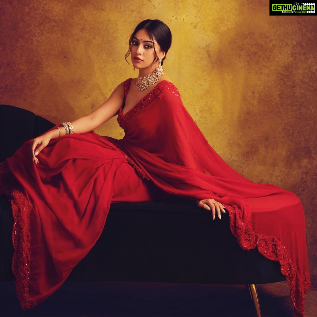 Anu Emmanuel Instagram - 🌹Paint the town red in @premyabymanishii @jaipurgems styled by @niru05_raghupathy 📷 @prachuprashanth @hawksightstudios @thebistrograph @raghavacharyramoju