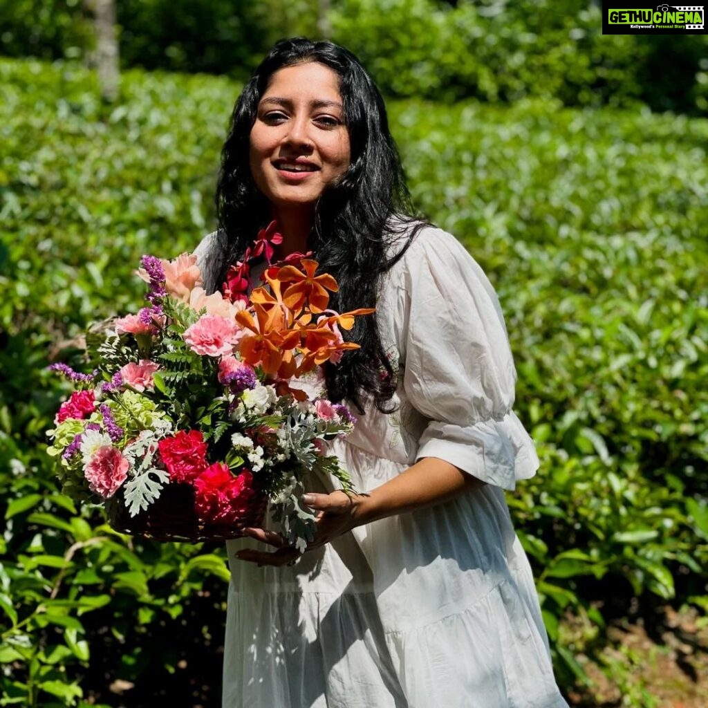 Anumol Instagram - The lost files.. 1. Glamping at @holidayvagamon 2. Vagamon streets (my never ending love for bougainvillea) 3. With @eva_pavithran ‘s birthday bouquet from @theflorist_cochin 4. Chennai shooting floor green room click #anumol #anuyathra #whitedress #florallove #easybreezy #comfyclothes #spreadkindness #bekind #love #peace✌️