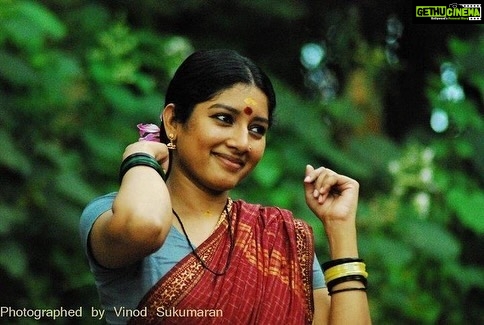 Anumol Instagram - Thankamani is one of my favourite character from my first Malayalam movie, 'Ivan Megharoopan,' directed by P. Balachandran. Thankamani is a folk singer, a real-life character that I was fortunate to portray in a movie. I had the privilege to work with so many incredible technicians and artists on this film. It was a truly mindful learning experience. Balettan is no longer with us. I will always remember and am grateful to you Baletta. You made Thankamani beautiful and special. Clicks by @vin._.su (These clicks published on ‘ The Hindu ‘ newspaper along with @saraswathynagarajan got me my second movie offer ) #gratitude #myfirstmalayalammovie #ivanmegharoopan #thangamani #periodfilm #anumol #actorlife #throwback #bekind #spreadkindness