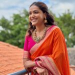 Anupama Gowda Instagram - Saree not sorry for stealing the show 🙈 Styling: @tejukranthi Assisted by ; @khushi_jagadisha Saree: @the_glamhouse_designer_studio Jewellery: @waymore_priyanka Mua: @makeover_by_rohiniaarya @makeoverwith_vandana Bangalore, India