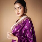 Anupama Parameswaran Instagram - Touch of purple. Hint of elegance. World of magic. Outfit : @tanva_by_deepika Styling : @sandhya__sabbavarapu @team_sandhya Photography : @pranav.foto Styling assistant : @styled_bysonali_