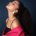 Anupama Parameswaran Instagram - I thought I hate pink… Guess not anymore 🦩 Love this series 🤩 Outfit : @ewoke.studio MUA : myself Jewellery: @thetrinkaholic Styling : @sandhya__sabbavarapu @team_sandhya Photography : @pranav.foto Hair : @koli_sarika7313 Styling assistant : @styled_bysonali_