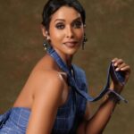 Anupriya Goenka Instagram - 🪻💙🦋🪁 Wearing @labeld Styled by @alapatideepti Jewelry @amamajewels Makeup @komzy_le Hair @kahkashaaaan Photography @deepak_guptap_photography #promotions #sultanofdelhi #fyp #shankari