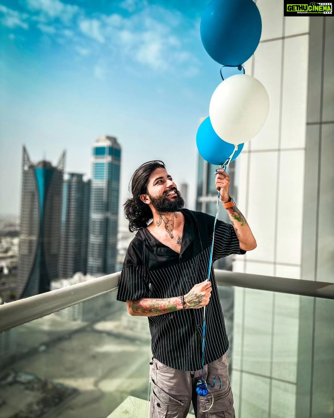 Anurag Dobhal Instagram - Brosena jaise mujhe bikes and cars bohot pasand hai vaise hi mujhe Octafx par trading or investing bhi bohot pasand hai! Octafx jab se mere sath hai jabse maine trading start ki hai. Ek teacher ki tarha Octafx ne mujhe bohot guide kia hai to brosena OctaFx ko wish karo uske special day par. Happy Birthday Octafx!🥳 Niche diye gaye steps ko follow karke aap bhi paye mauka OctaFX ki amazing merch jitne ka 🎁 💯 jisme h cricketbat🏏, ⚾ball, 👕T-shirt and 🧘yoga mat What you guys have to do is – Congratulate OctaFX on its birthday in an authentic way, upload a post or leave a congratulating comment under my post · Sign up and tag @octafx_official_india · Use #OctaFX12 #followyourstartrack #octafx #octafx12 Jin Creators ka congratulations sabse interesting hoga unko awards and prizes milenge and winners ki announcement Octafx ke official Instagram page par hogi @octafx_official_india
