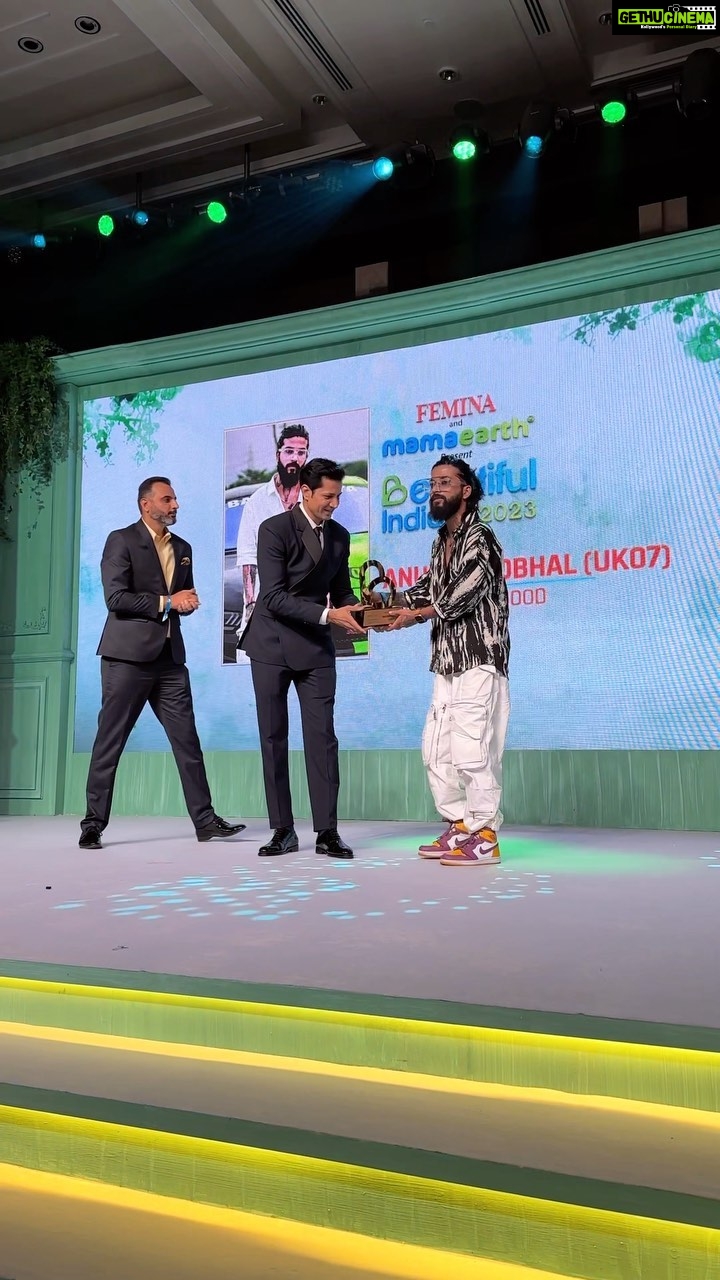 Anurag Dobhal Instagram - We Won another award brosena ❤️ Thank you @feminaindia @mamaearth.in . . . #theuk07rider #influencer #shotoniphone #superbikes #modified #youtuber #iphone #14promax #echo #reelkarofeelkaro #reelitfeelit #reelsinstagram #newsuperbike #hayabusa #delivery #meetup #bhopal #bmw #bmw1250gsa #gsadventure #gsa #northsikkim #4M #mustanggt #mustang #ford #bmw #s1000rr #award