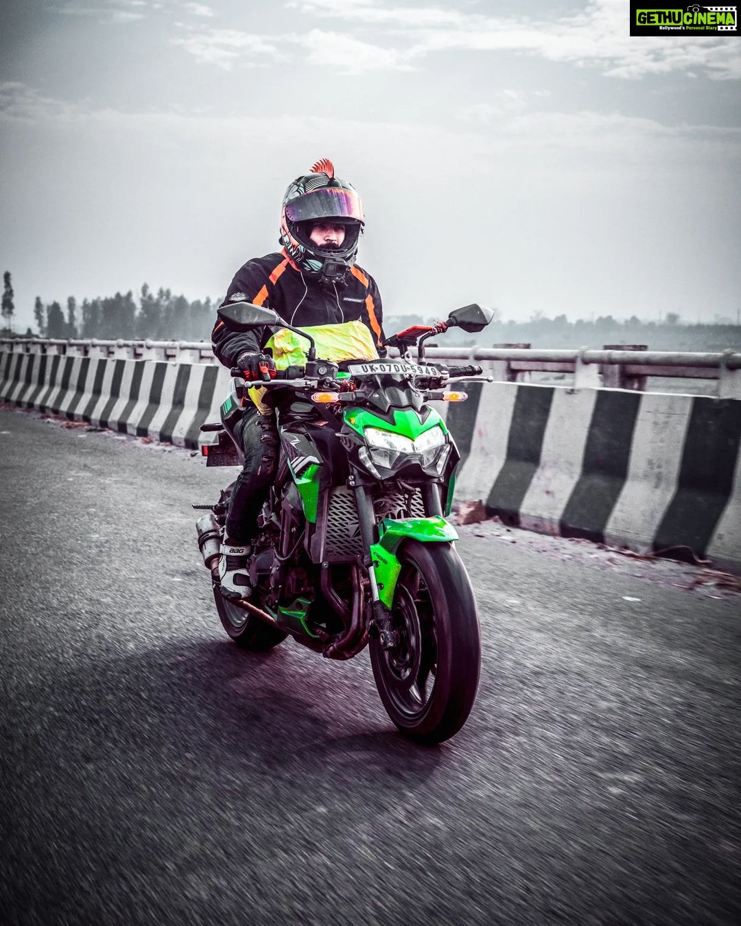 Anurag Dobhal Instagram - Purani Echo - Z900 Chayea Brosena ?♥️🧿🚀 . . . #theuk07rider #influencer #shotoniphone #superbikes #modified #youtuber #iphone #14promax #echo #reelkarofeelkaro #reelitfeelit #reelsinstagram #newsuperbike #hayabusa #delivery #meetup #bmw #bmw1250gsa #gsadventure #gsa #mustang #ford #bmw #s1000rr #ducati #hilux #z900 #kawasaki Dehradun, Uttarakhand