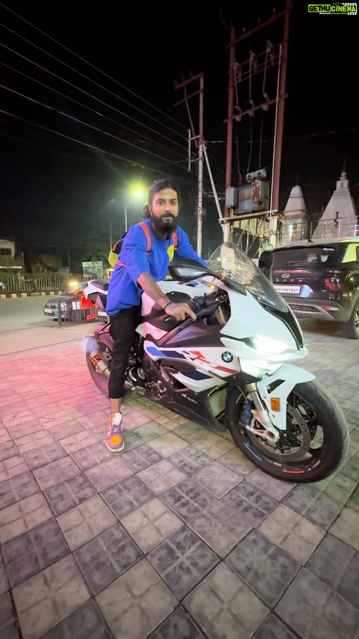 Anurag Dobhal Instagram - Sound Check ❤️💣 . . . #theuk07rider #influencer #shotoniphone #superbikes #modified #youtuber #iphone #14promax #echo #reelkarofeelkaro #reelitfeelit #reelsinstagram #newsuperbike #hayabusa #delivery #meetup #bhopal #bmw #bmw1250gsa #gsadventure #gsa #northsikkim #4M #mustanggt #mustang #ford #bmw #s1000rr #mpro #bmws1000rr