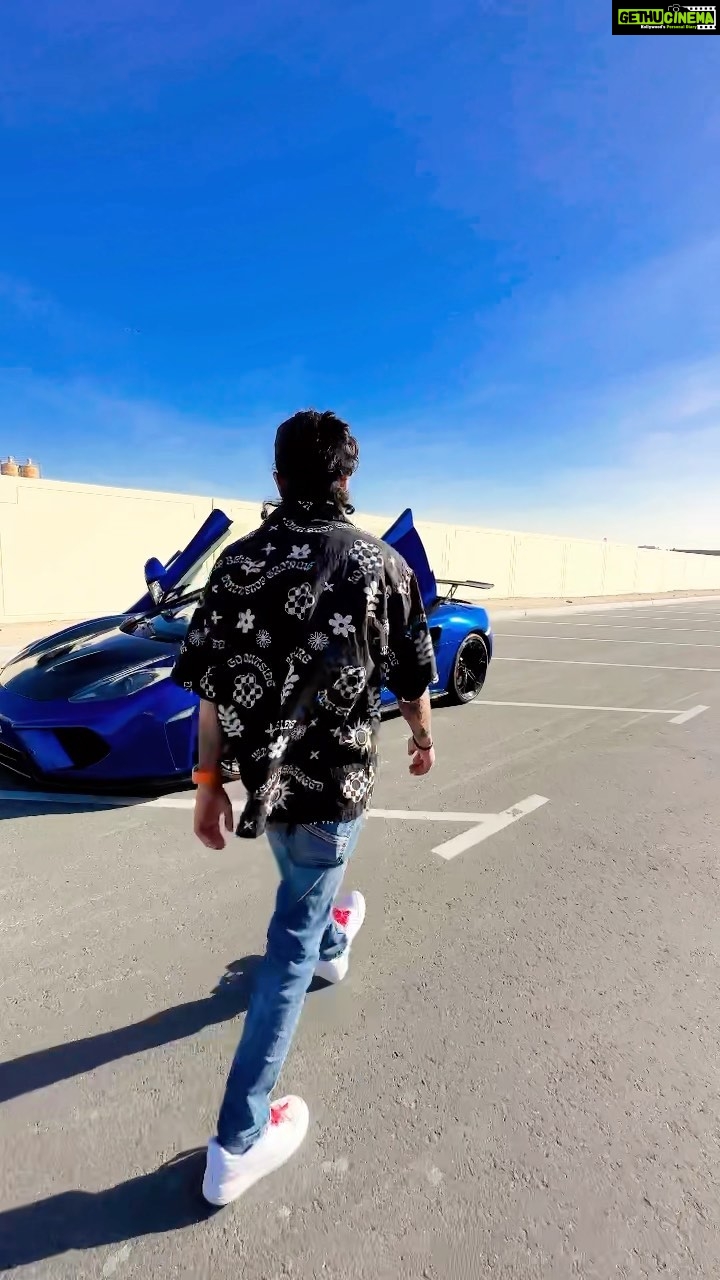 Anurag Dobhal Instagram - 💣❤️ . . . #theuk07rider #influencer #shotoniphone #superbikes #modified #youtuber #iphone #14promax #echo #reelkarofeelkaro #reelitfeelit #reelsinstagram #newsuperbike #hayabusa #delivery #meetup #bhopal #bmw #bmw1250gsa #gsadventure #gsa #northsikkim #4M #mustanggt #mustang #ford #supercars