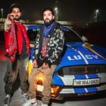 Anurag Dobhal Instagram - Mai aur mera bhai 🧿🚀♾️ . . . #theuk07rider #influencer #shotoniphone #superbikes #modified #youtuber #iphone #14promax #echo #reelkarofeelkaro #reelitfeelit #reelsinstagram #newsuperbike #hayabusa #delivery #meetup #bhopal #bmw #bmw1250gsa #gsadventure #gsa #northsikkim #4M #mustanggt #mustang #ford #supercars #h2 #ninjah2 #kalamink