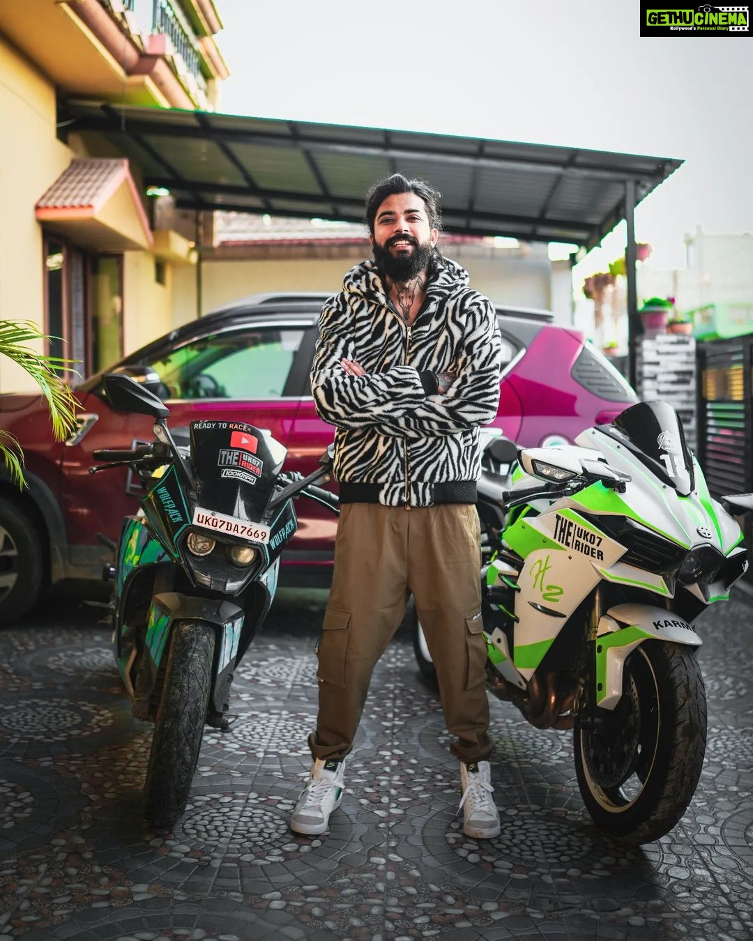 Anurag Dobhal Instagram - Waha Se Yaha Tak Ka Safar ππ£π KARMA π§Ώπ€« . . . #theuk07rider #influencer #shotoniphone #superbikes #modified #youtuber #iphone #14promax #echo #reelkarofeelkaro #reelitfeelit #reelsinstagram #newsuperbike #hayabusa #delivery #meetup #bhopal #bmw #bmw1250gsa #gsadventure #gsa #northsikkim #4M #mustanggt #mustang #ford #supercars #h2 #ninjah2 #delivery krsna Dehradun, Uttarakhand