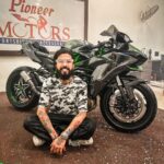Anurag Dobhal Instagram - 4 Saal Ki Mehnat 💣❤️🧿 The Mighty Ninja H2 🧿❤️ . . . #theuk07rider #influencer #shotoniphone #superbikes #modified #youtuber #iphone #14promax #echo #reelkarofeelkaro #reelitfeelit #reelsinstagram #newsuperbike #hayabusa #delivery #meetup #bhopal #bmw #bmw1250gsa #gsadventure #gsa #northsikkim #4M #mustanggt #mustang #ford #supercars #h2 #ninjah2 #delivery Nagpur Meri Jaan