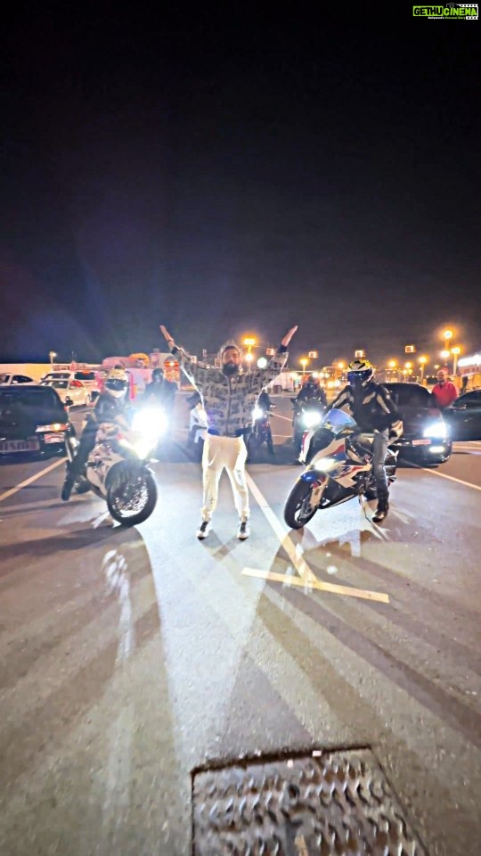 Anurag Dobhal Instagram - Ye Check Karey App π . . . @alitofique @biker.girl.dxb #theuk07rider #influencer #shotoniphone #superbikes #modified #youtuber #iphone #14promax #echo #reelkarofeelkaro #reelitfeelit #reelsinstagram #newsuperbike #hayabusa #delivery #meetup #bhopal #bmw #bmw1250gsa #gsadventure #gsa #northsikkim #4M #mustanggt #mustang #ford #supercars s