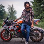 Anurag Dobhal Instagram - Shuru Se Shuru Karta Hu Itihaas Mai 💖👑 . . . #theuk07rider #influencer #shotoniphone #superbikes #modified #youtuber #iphone #14promax #echo #reelkarofeelkaro #reelitfeelit #reelsinstagram #newsuperbike #hayabusa #delivery #meetup #bhopal #bmw #bmw1250gsa #gsadventure #gsa #northsikkim #4M #mustanggt #mustang #ford #supercars