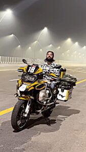 Anurag Dobhal Instagram - 👑❤️
.
.
.
#theuk07rider #influencer #shotoniphone #superbikes #modified #youtuber #iphone #14promax #echo #reelkarofeelkaro #reelitfeelit #reelsinstagram #newsuperbike #hayabusa #delivery #meetup #bhopal #bmw #bmw1250gsa #gsadventure #gsa #indore #nagpur #odisha #puri #jagannath #hyderabad