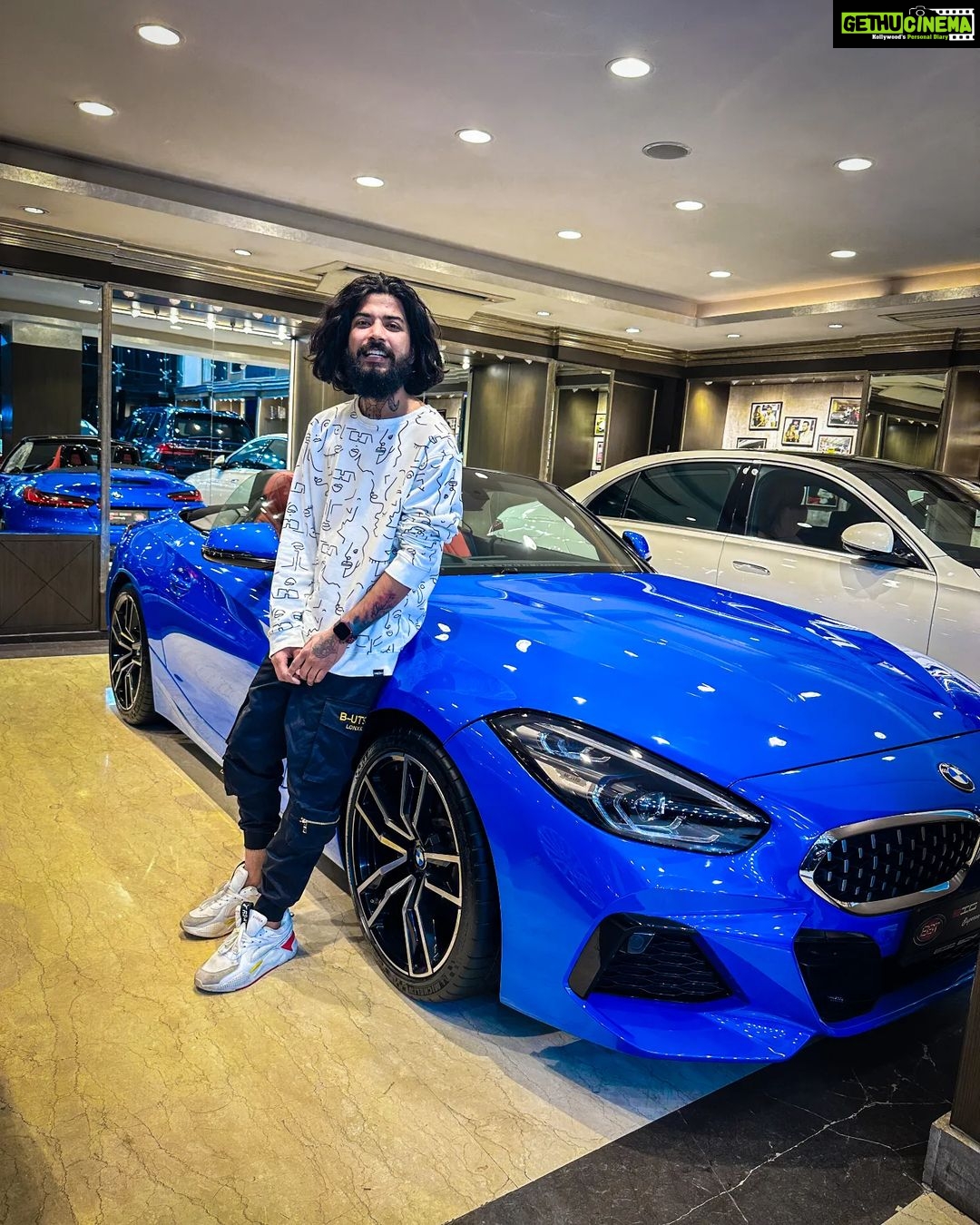Anurag Dobhal Instagram - Abb toh bss Naam Ka Flex Hai 💖🚀 . . . #theuk07rider #influencer #shotoniphone #superbikes #modified #youtuber #iphone #14promax #echo #reelkarofeelkaro #reelitfeelit #reelsinstagram #newsuperbike #hayabusa #delivery #meetup #bhopal #bmw #bmw1250gsa #gsadventure #gsa #indore #nagpur #odisha #puri #jagannath #hyderabad Hyderabad City, India