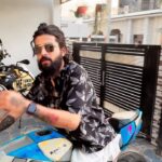 Anurag Dobhal Instagram - ❤️🚀😌 . . . #theuk07rider #influencer #shotoniphone #superbikes #modified #youtuber #iphone #14promax #echo #reelkarofeelkaro #reelitfeelit #reelsinstagram #newsuperbike #hayabusa #delivery #meetup #bhopal #bmw #bmw1250gsa #gsadventure #gsa #indore #nagpur #odisha #puri #jagannath