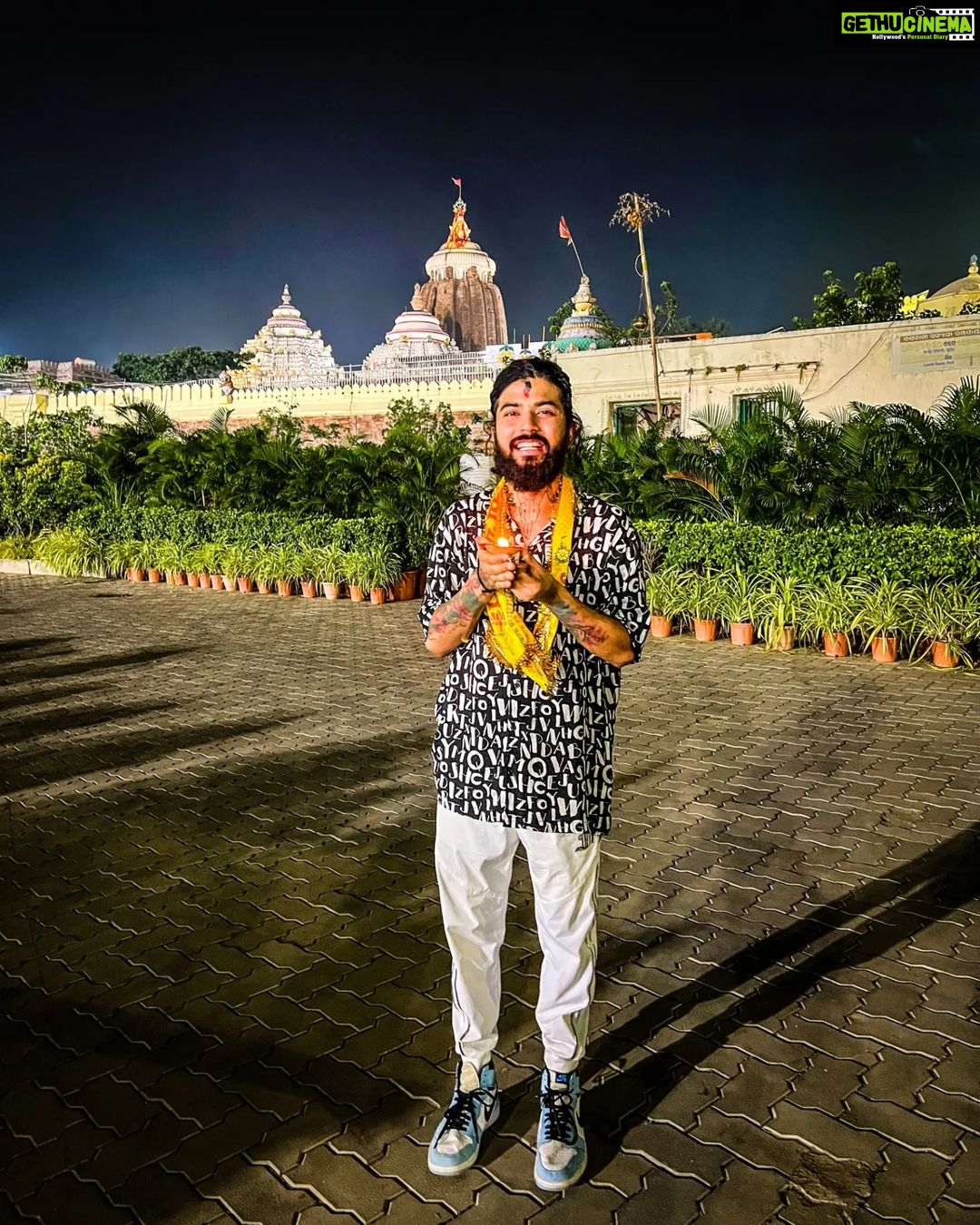 Anurag Dobhal Instagram - Happy Deepawali Sbko π Jai Jagannath ππ . . . #theuk07rider #influencer #shotoniphone #superbikes #modified #youtuber #iphone #14promax #echo #reelkarofeelkaro #reelitfeelit #reelsinstagram #newsuperbike #hayabusa #delivery #meetup #bhopal #bmw #bmw1250gsa #gsadventure #gsa #indore #nagpur #odisha #puri #jagannath Jagannath Temple, Puri
