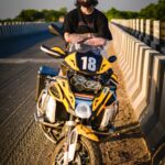 Anurag Dobhal Instagram - Has Mat Pagli 😗❤️ Pyar Ho Jayega 😌💜 . . . #theuk07rider #influencer #shotoniphone #superbikes #modified #youtuber #iphone #14promax #echo #reelkarofeelkaro #reelitfeelit #reelsinstagram #newsuperbike #hayabusa #delivery #meetup #bhopal #bmw #bmw1250gsa #gsadventure #gsa #indore #mp Nagpur Meri Jaan