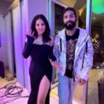 Anurag Dobhal Instagram - Teri Ye Aada ❤️😍😌 @sunnyleone @lifeyoubeautiful . . . #theuk07rider #sunnyleone #thailand #reelitfeelit #reelkarofeelkaro #shotoniphone