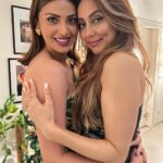 Anushka Ranjan Instagram - Happy Shiny People✨🫶 I tried my best to click as many pictures as possible but could only manage so many 🥳 Love to the ones who aren’t in these but took out the time to celebrate with me🥰 @akansharanjankapoor @adityaseal @_vaanikapoor_ @anuranjan1010 @doll_daks @archana_mayekar @natsm27 @farahkaranjia @rainajain3 @amansingh.sabharwal @shreysampat @abeermeherish21 @anitakumar_1 @ishaan_varma1 @eteepodar @karishmaktanna @varun_bangera @anushasdandekar @bhumipednekar @muizzkhan @varunbajaj_ @suved @kenghosh19 @mesunnysingh @castingchhabra @jaiswalpragya