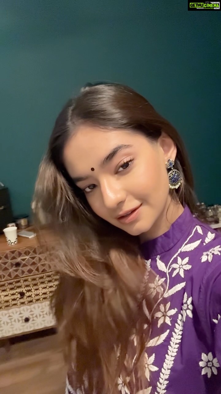 Anushka Sen Instagram - Mandatory festival reel 😬💕🧿 #reels #transition