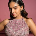 Anushka Sen Instagram - all the feels✨ . Outfit @panihari_mumbai Jewellery @miranabymegha Styled by @stylingbyvictor @sohail__mughal___ Assisted by @styleby_antara @janvijain123 Makeup @makeupbysalonij Hair @hairbyradhika 📸 @miteshsphotography