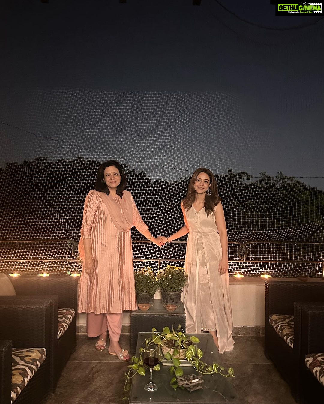 Anya Singh Instagram - Happy happy 🪔 Peace, love & prosperity to all✨🧿