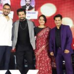 Apoorva Arora Instagram - Rising star (female) of the year मैं बहुत ही simple सोच रखती हूँ, अपने मन की ख़ुशी के लिए काम करो और घर आ जाओ। कलाकार होने का सबसे बड़ा फ़ायदा है की ये कर पाना मुमकिन है। लेकिन अपने काम के लिए सराहना और validation मन ही मन में हर कलाकार चाहता है। इस award के रूप में मुझे ये देने के लिये @adgully का दिल से शुक्रिया। College Romance S3 के साथ साथ हर season की पूरी टीम इस जीत में भागीदार है। Thank you very much @thetimeliners @arunabhkumar @parijat_joshi @_shiv03 @ashutoshchaturvedi Pankaj Mavchi @photovideowala और मेरे प्यारे साथी, सभी actors को SATSRIAKAAL VEERE @whogaganarora @nupurnagpal02 @thefilmykudi @jahnvirawat @eklaveykashyap @oyemanjot @ankurpathak03 Keshav Sadhna My saree is from @tamairafashion ❤️