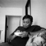 Apoorva Arora Instagram – दोस्त etc #shotonfilm 
1- Sharvi stood still for half a second 
2- Laundry and taxes ✔️ 
3- Gunjan from a different era 
4- Some lady I’ve to call mom 
5- Pranav and Nupur 
6- Mario Puzo iske sapne mein aaya tha kehta.. #iykyk
7- Tanasha on Ganesh Chaturthi 
8- Clinton on Rakshabandhan 
9- Rohit/Kabir 
10- Besarpaer x Yugm

🎞️- sincity @zhenwei.film