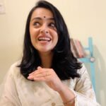 Apoorva Arora Instagram - #Ad Ye red flag-green flag sab scam hai doston... Clensta’s Red Aloe Vera Range is the real Green flag! Not only is it 22 times more powerful than green aloe vera, but Clensta’s STAR technology ensures that the powerful ingredients get absorbed into the deep layers of the skin to give you supple, hydrated skin, all day long! Get yours at www.clensta.com and use Code Apoorva25 to get 25% off on your shopping! #Clensta #TheBetterWay #RedAloeVera