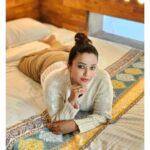 Apurva Nemlekar Instagram - . I am unapologetically myself ❤️ . #apurvanemlekar #apurvanemlekarfans #iamwhoiam #hazeleyes #vacation #mytime #kohleyes #relax #rejuvenation #traveldiaries Kondan 'The Retreat'