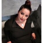 Apurva Nemlekar Instagram - . Relax and rejuvenate as many times as needed ! . #apurvanemlekar #relax #rejuvenation #blackdress #jacuzzi #vacation #apurvanemlekarfans #hazeleyes #ladyofwords Kondan 'The Retreat'