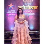 Apurva Nemlekar Instagram – .
स्टार प्रवाह गणेशोत्सव 2023
!!आरती घराघरातली !! 
पाहायला विसरू नका २४ सप्टेंबर, संध्याकाळी ७ वाजता आपल्या स्टार प्रवाह वर.
.
Styled by – @pratibimb_by_ashwinibhosale_14
@pratibimbtherentalboutique 

Jewellery – @apoorvacollections 
.
@star_pravah
@shashisumeetproductions
.
#premachigoshtaonstarpravah 
#apurvanemlekar #StarPravah
#saavni💃 #aartigharagharatali #ganeshotsav #ganeshotsav2023 #hazeleyes #ladyofwords