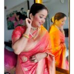 Apurva Nemlekar Instagram – .
पैठणी आणि मोत्यात सजले फक्त ‘ बाप्पासाठी’ ❤️
गणेशचतुर्थीच्या सर्वांना हार्दिक शुभेच्या..!🙏🙏
.
Pc- @rishiiszc 
.
#apurvanemlekar #paithani #sareelover #moti #marathmolalook #saavni💃 #StarPravah #premachigoshtaonstarpravah