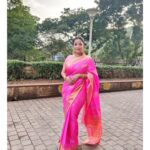 Apurva Nemlekar Instagram – .
Festive vibes ✨
.
Pc – @aneket.flp
.
#apurvanemlekar #ladyofwords #festiveready #ganeshotsav2023 #bappamorya #sareelover #pink