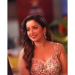 Apurva Nemlekar Instagram – Some candid shots by @prasadtt1 
Thank you 😊
.
Styled by – @pratibimb_by_ashwinibhosale_14
@pratibimbtherentalboutique 

Jewellery – @apoorvacollections.in 
.
#apurvanemlekar #aartigharagharatali #StarPravah #candid #candidphotography #saavni💃 #premachigoshtaonstarpravah