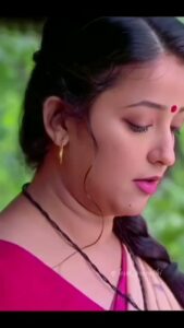 Apurva Nemlekar Instagram - Came across this lovely video it brings back all the memories with this character. Shevanta still ruling hearts ❤️ Thank you @love_marathi_97 . #apurvanemlekar #shevanta #shevantalovers #ratriskhelchale #gratitude #lovefromfans #fans #fanslove