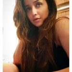 Apurva Nemlekar Instagram - . ... She talks kinda lazy And people say she's crazy And her life's a mystery Oh, but Love grows where my Rosemary goes And nobody knows like me . #apurvanemlekar #crazy #mystery #rosemary #love #hazeleyes #inlovewithme #black