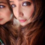 Apurva Nemlekar Instagram - . Captivated by the magic of blur... . #apurvanemlekar #blurryface #blurr #hazeleyes