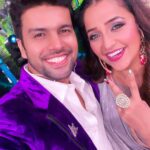 Apurva Nemlekar Instagram - Sharing some Beautiful smiles with such beautiful gorgeous and stunning uff ye aankhen 😜😜 It was great to see you after such a long time ☺️ @apurvanemlekarofficial @aata_hou_de_dhingana_2 @star_pravah . . . #picoftheday #fashion #smile #happy #life #love #eyes #aatahoudedhingana2 #aaplasiddhu #aamitbhanushali #instagood #instagram