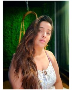 Apurva Nemlekar Instagram - .
Beauty begins the moment you decide to be yourself ❤️
.
#apurvanemlekar #selflove #hazeleyes #white #whitedress #hazel #iamwhoiam #ladyofwords
