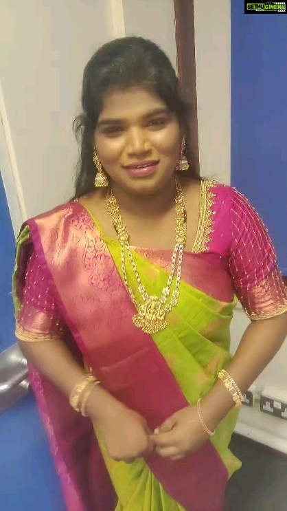 Aranthangi Nisha Instagram - Beautiful saree @grace_silks beautiful blouse @sofy_bridal_wear