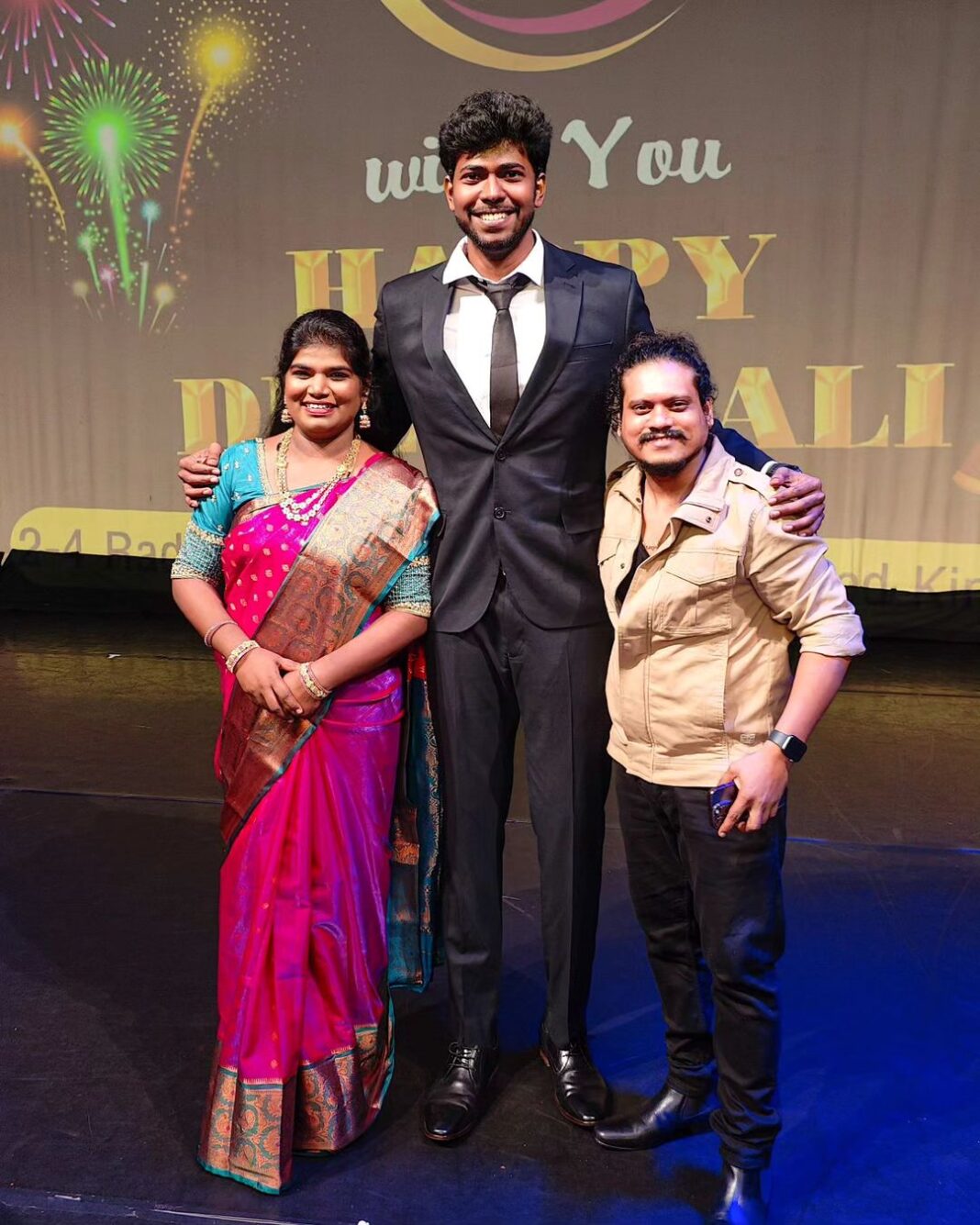 Aranthangi Nisha Instagram - @vijaytvpugazh @aranthainisha avargaludan 💕💕☺️london🇬🇧 Feltham