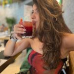 Archana Instagram - Thank you to each and everyone who made my birthday feel like a dream … in daze with the love u poured through ur words n some of our memorable moments in those pictures you shared … thank you for making the journey of life feel fulfilled when love is expressed on ur being …. THANK YOU But most of alllll thank you to our #qatari friends to be our home away from home @ruch1r & @capt_mohit loved every nano second of ur love n care 🧚🏽‍♀️🫶💯🤗🧿 #joy #lamy #grateful #loveislove #celebration #friends #birthday #travel #scorpion #scorpio BOHO Social