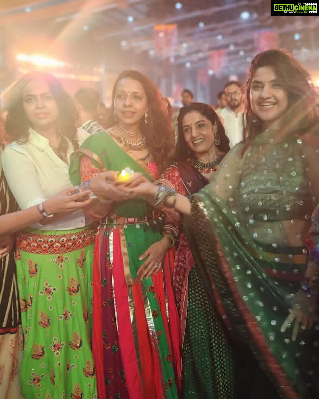 Archana Instagram - #jaimatadi thank you @parthivgohil9 @manasi_parekh π―π«πππ»ππ»ππ»ππ» Even though dint get the math of 3steps forward 2backward one twirl β¦ but DANCE makes the sole to soul happy for sure & to share these magical moments with our gang of over enthu friends who were full fire crackers in the fooor β¦. THESE GARBA scenes d only going to get bigger and grander β¦ start training to join in Hahahahah LAST SLIDE IS BABA FALOODA by far one of the best I have had & the pista one is less sweet so it was rocking Nesco IT Park - Goregaon E